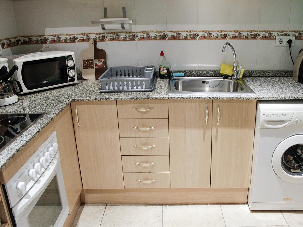 Apartamento Rosellon Barcelona Luaran gambar