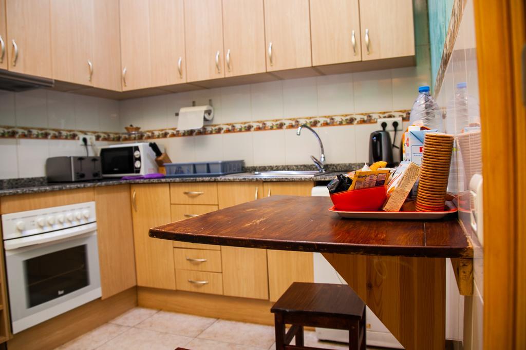 Apartamento Rosellon Barcelona Luaran gambar